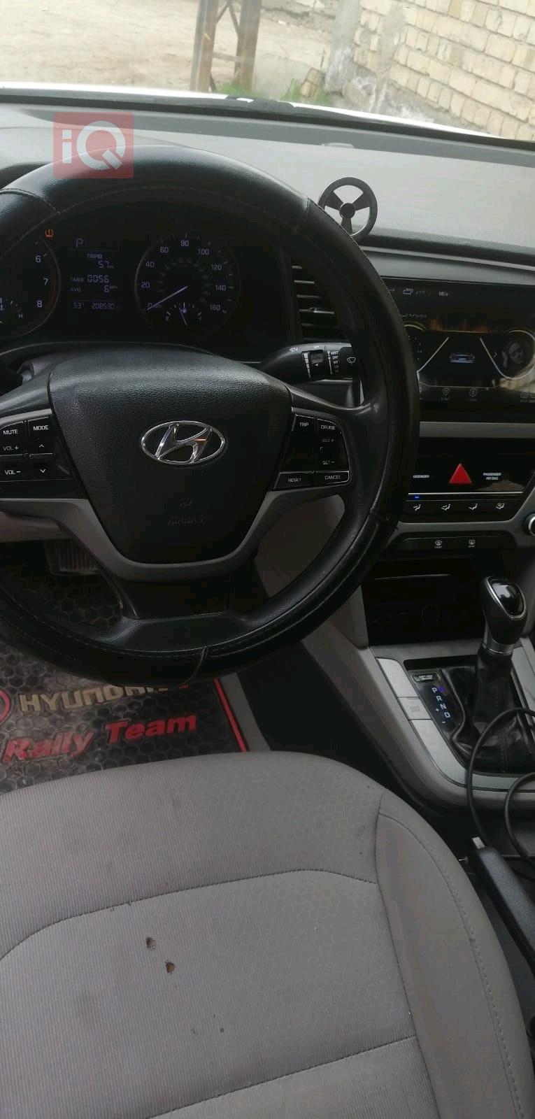 هيونداي النترا